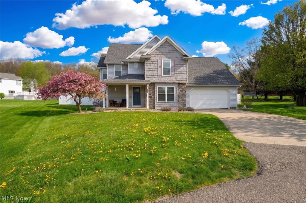 685 Willow Dale Street NW, Bolivar, OH 44612