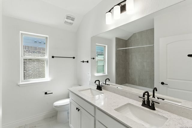 161 THORNY GRV, San Antonio, TX 78253
