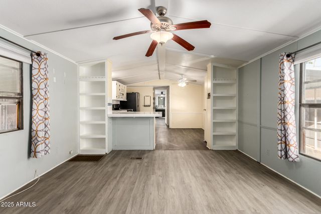 10401 N CAVE CREEK Road 93, Phoenix, AZ 85020