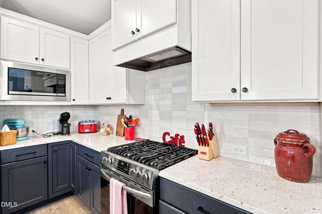 39 Monteith Drive, Chapel Hill, NC 27516
