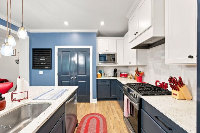 39 Monteith Drive, Chapel Hill, NC 27516
