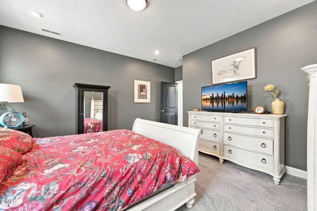 39 Monteith Drive, Chapel Hill, NC 27516