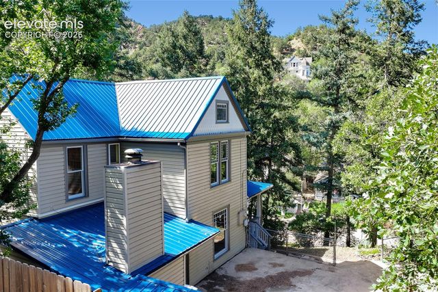 328 Spring Street, Manitou Springs, CO 80829