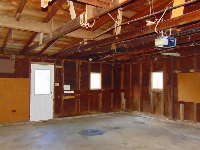 4052 S Shepherd Road, Mount Pleasant, MI 48858