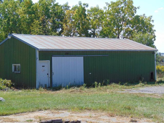 4052 S Shepherd Road, Mount Pleasant, MI 48858