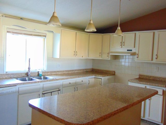 4052 S Shepherd Road, Mount Pleasant, MI 48858