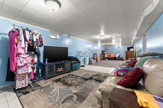 5340 Mary Ann Lane, Merrillville, IN 46410