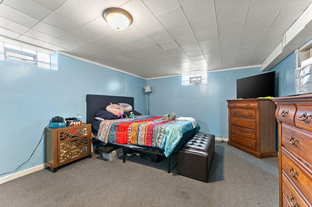 5340 Mary Ann Lane, Merrillville, IN 46410