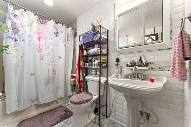 5340 Mary Ann Lane, Merrillville, IN 46410