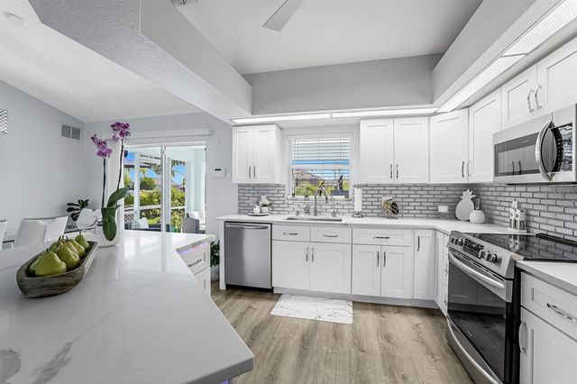28 SW 21ST AVENUE, Cape Coral, FL 33991