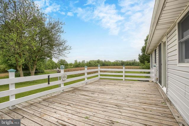 29 HUGHES DR, Abbottstown, PA 17301