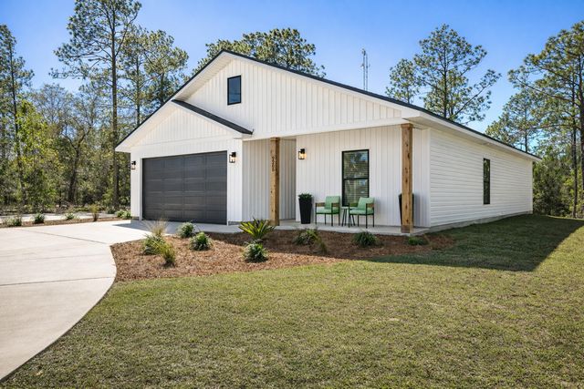 2013 Baldwin Street, Chipley, FL 32428