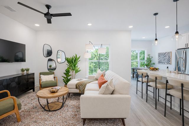 2013 Baldwin Street, Chipley, FL 32428