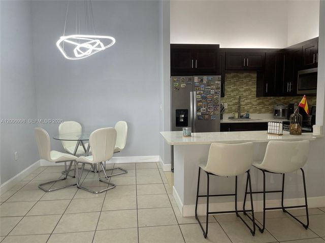 19055 NW 62nd Ave 205, Hialeah, FL 33015