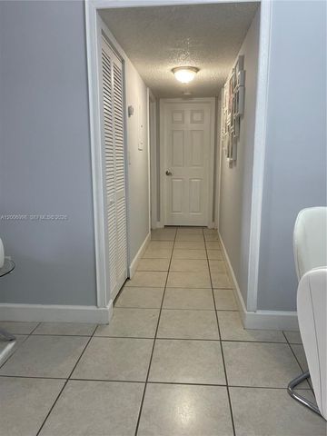 19055 NW 62nd Ave 205, Hialeah, FL 33015