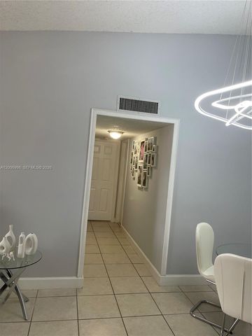 19055 NW 62nd Ave 205, Hialeah, FL 33015