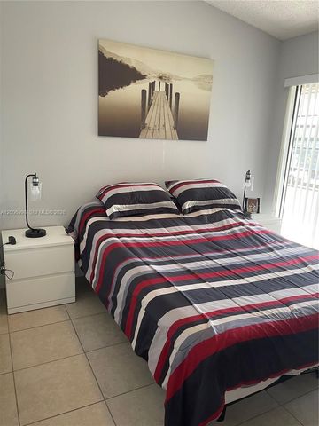 19055 NW 62nd Ave 205, Hialeah, FL 33015