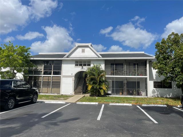 19055 NW 62nd Ave 205, Hialeah, FL 33015