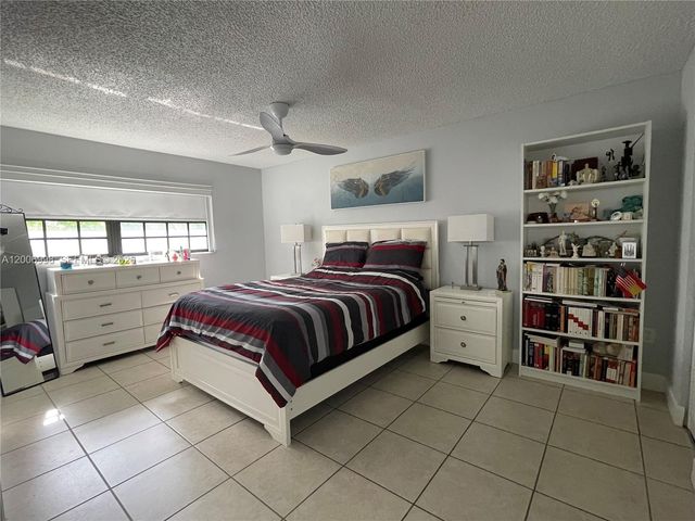 19055 NW 62nd Ave 205, Hialeah, FL 33015