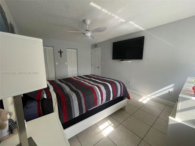 19055 NW 62nd Ave 205, Hialeah, FL 33015