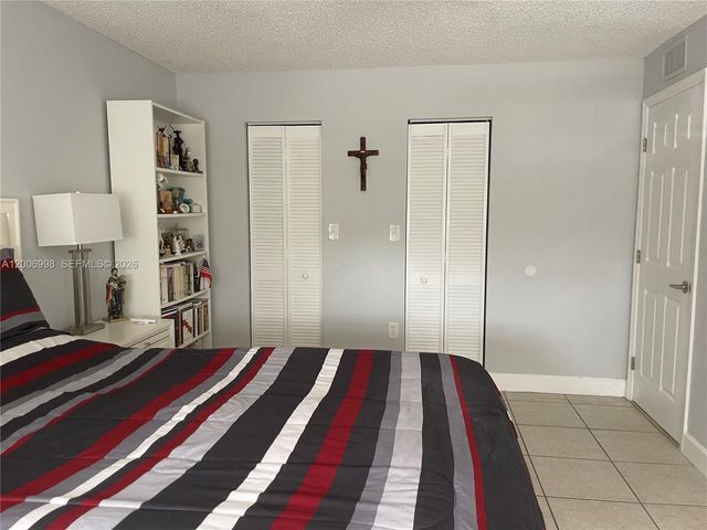 19055 NW 62nd Ave 205, Hialeah, FL 33015