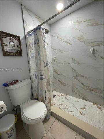 19055 NW 62nd Ave 205, Hialeah, FL 33015