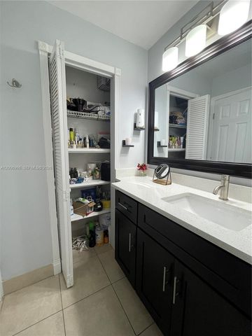 19055 NW 62nd Ave 205, Hialeah, FL 33015