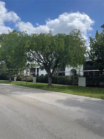 19055 NW 62nd Ave 205, Hialeah, FL 33015