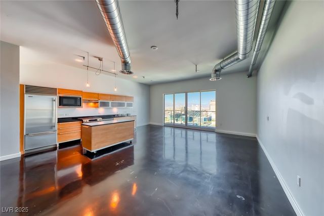 200 Hoover Avenue 1712, Las Vegas, NV 89101