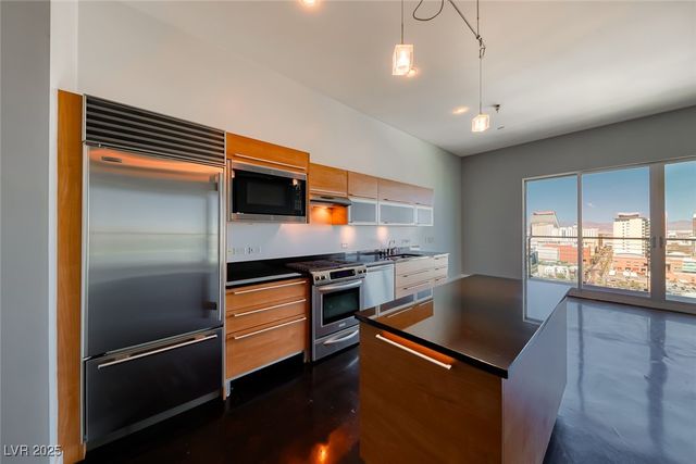 200 Hoover Avenue 1712, Las Vegas, NV 89101