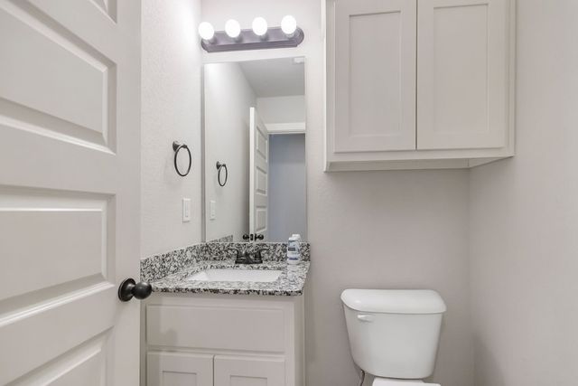 1986 N Bourbon Drive, Fayetteville, AR 72703