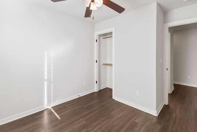 1986 N Bourbon Drive, Fayetteville, AR 72703