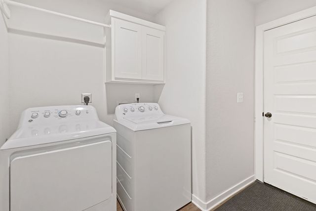 1986 N Bourbon Drive, Fayetteville, AR 72703