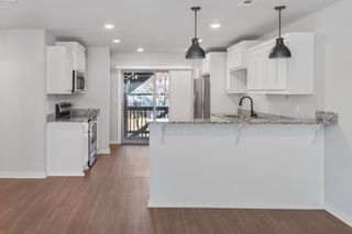 1986 N Bourbon Drive, Fayetteville, AR 72703