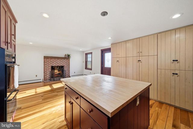 55 STONE JUG RD, Gettysburg, PA 17325