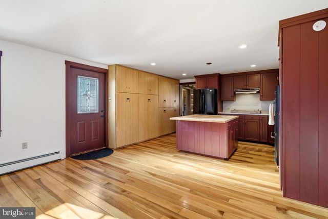 55 STONE JUG RD, Gettysburg, PA 17325