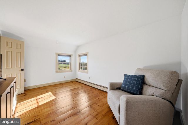 55 STONE JUG RD, Gettysburg, PA 17325