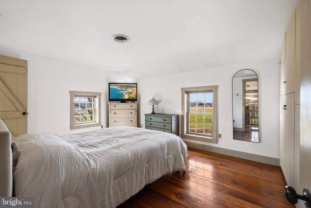 55 STONE JUG RD, Gettysburg, PA 17325