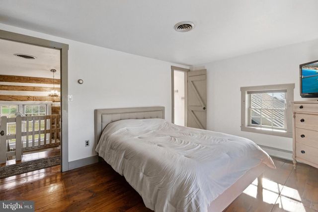 55 STONE JUG RD, Gettysburg, PA 17325