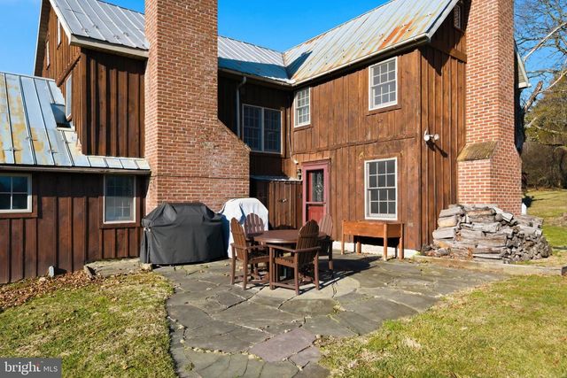 55 STONE JUG RD, Gettysburg, PA 17325