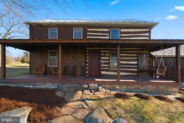 55 STONE JUG RD, Gettysburg, PA 17325