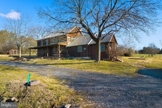 55 STONE JUG RD, Gettysburg, PA 17325