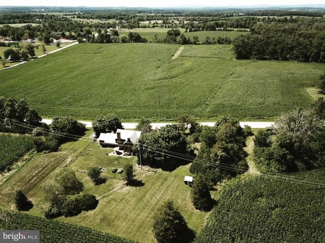 55 STONE JUG RD, Gettysburg, PA 17325