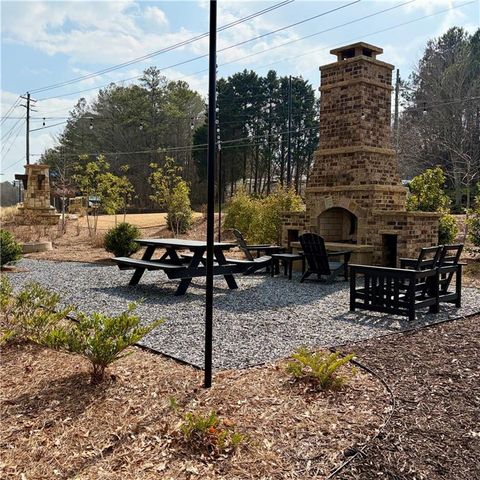 135 Firefly Circle, Alpharetta, GA 30009