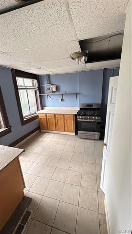 7116 S Broadway, St Louis, MO 63111
