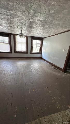 7116 S Broadway, St Louis, MO 63111