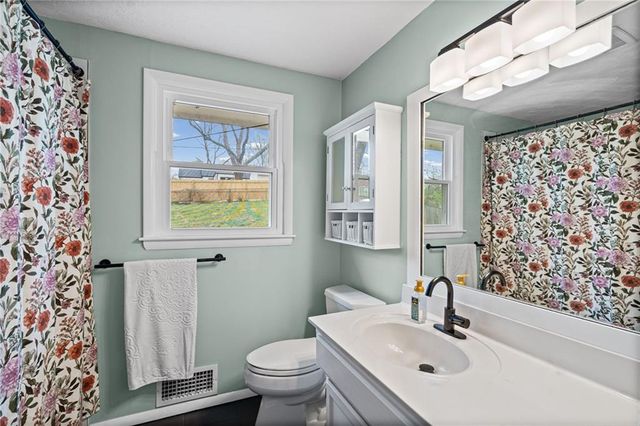 4909 Nall Avenue, Roeland Park, KS 66202