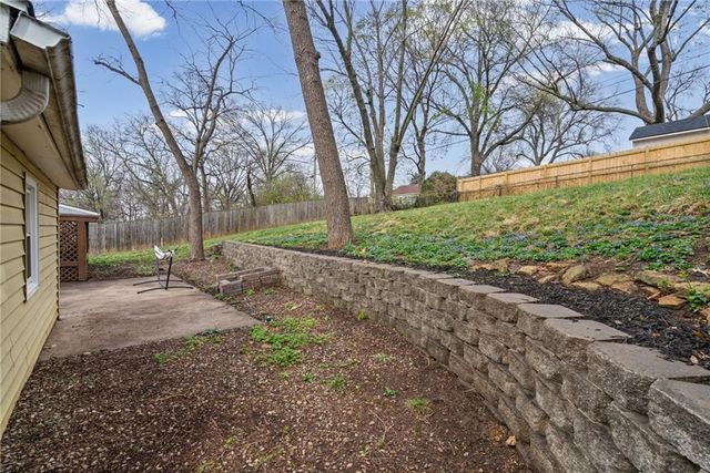 4909 Nall Avenue, Roeland Park, KS 66202