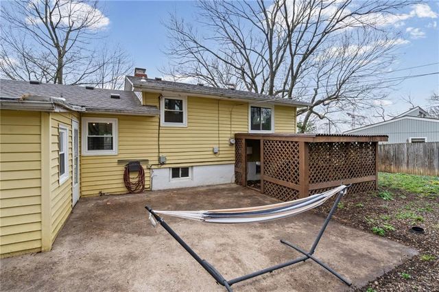 4909 Nall Avenue, Roeland Park, KS 66202