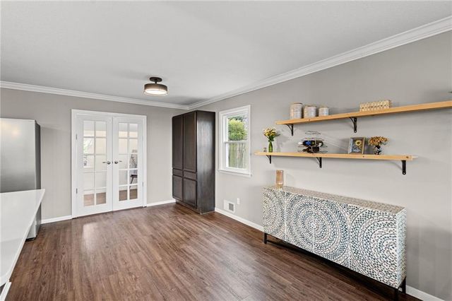4909 Nall Avenue, Roeland Park, KS 66202